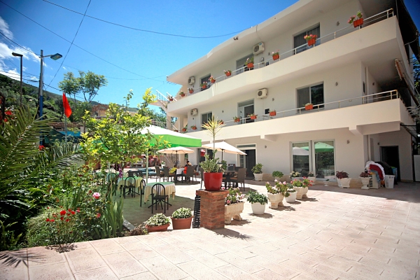Nika Hotel (Vlorë)
